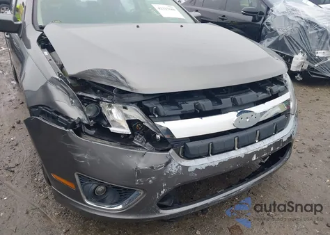 2010 Ford Fusion Sel z USA, uszkodzony, nr VIN 3FAHP0JA8AR135174